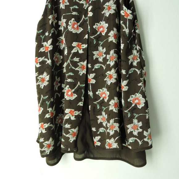 MAX STUDIO floral Sleeveless Layered Split Back Swing Tank blouse - Picture 5 of 9